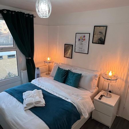 Apartament Luxury 1Bed Holiday Flat-10 Minutes From London Bridge & 3Mins Walk To Lewisham Dlr Zewnętrze zdjęcie