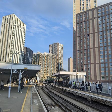 Apartament Luxury 1Bed Holiday Flat-10 Minutes From London Bridge & 3Mins Walk To Lewisham Dlr Zewnętrze zdjęcie