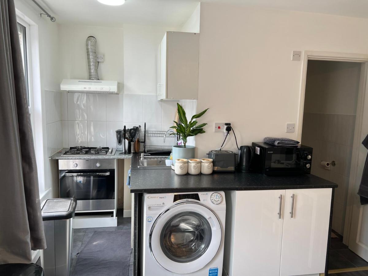 Apartament Luxury 1Bed Holiday Flat-10 Minutes From London Bridge & 3Mins Walk To Lewisham Dlr Zewnętrze zdjęcie